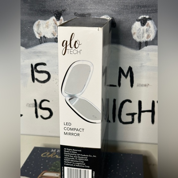 NIB Glo Tech LED Compact Mirror. - Picture 4 of 4